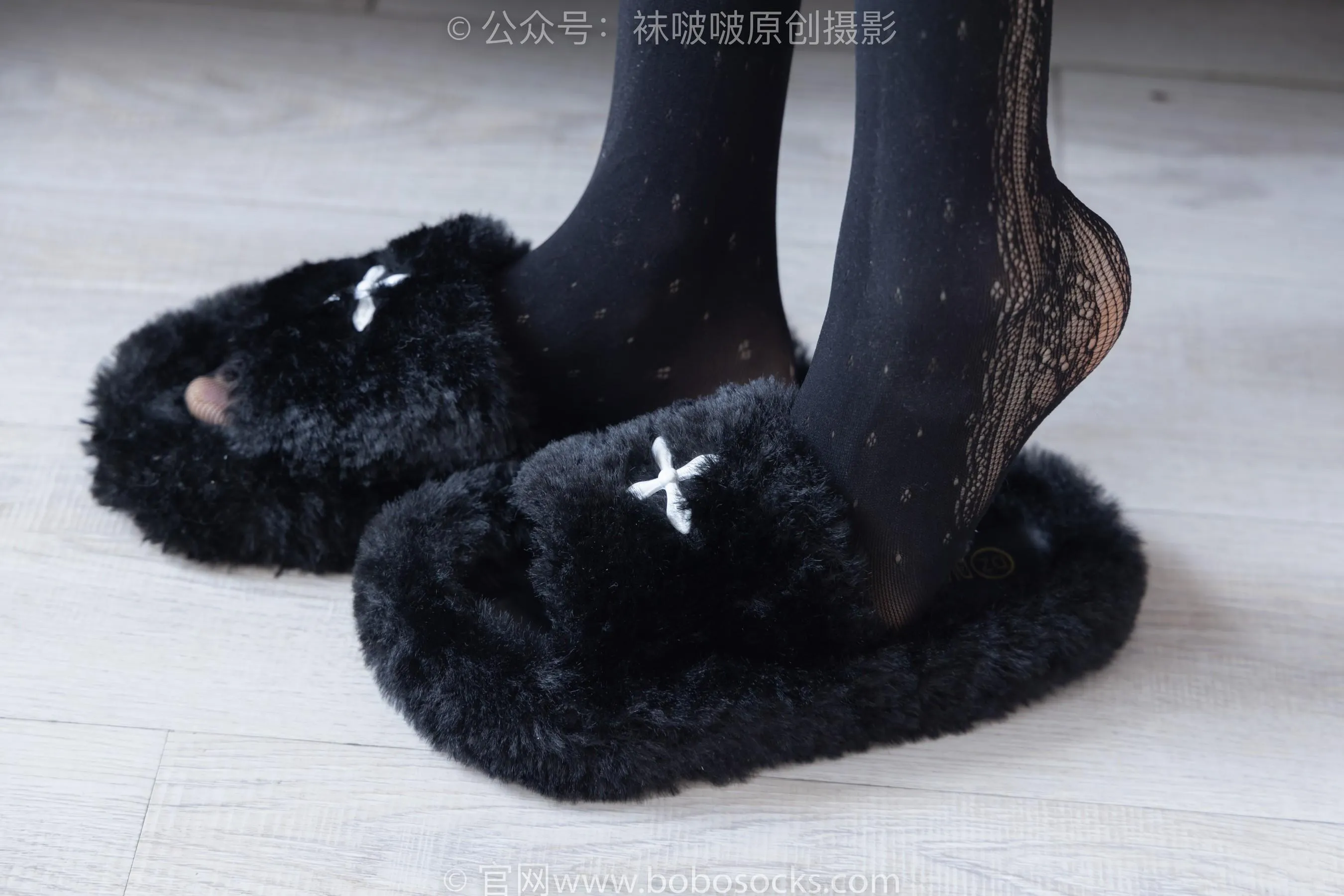 [BoBoSocks袜啵啵]NO.219 稚予-板鞋、拖鞋、厚黑丝、蕾丝黑丝 [87P]插图